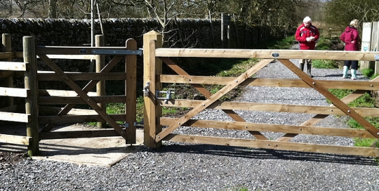 Field Gate