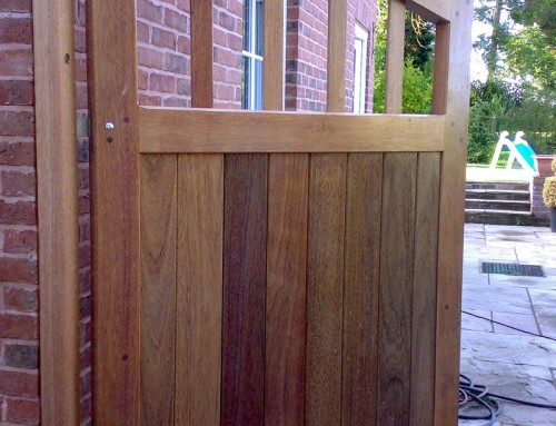 Framed Part-solid Arched Top Gate