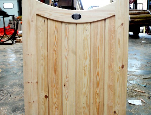 Framed Solid Dipped Top Gate