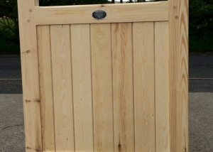 Framed solid flat top gate from Empress Fencing in Clitheroe